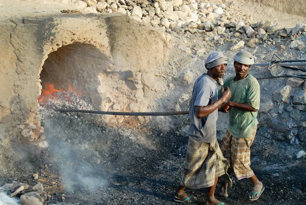 Aden Yemen September 2006 Unidentified Men Wearing Traditional Head Scarfs — Stock Photo, Image