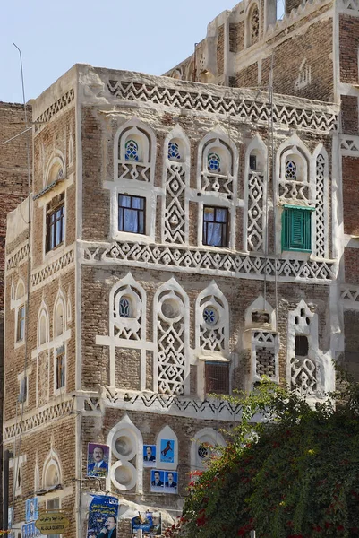 Sanaa Yemen Septiembre 2006 Exterior Del Edificio Tradicionalmente Decorado Ciudad —  Fotos de Stock