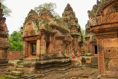 Banteay Srei tapınak kalıntıları içinde Siem Reap, Kamboçya.