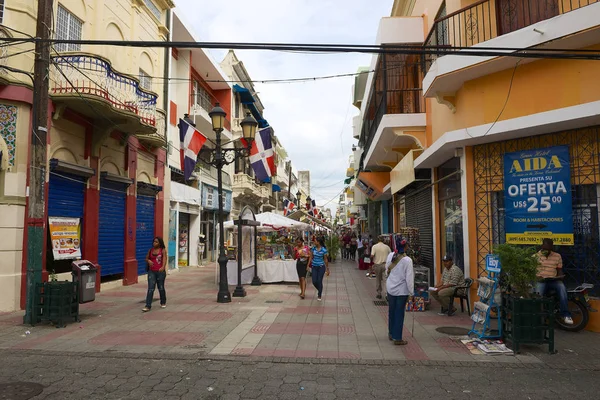 Santo Domingo República Dominicana Noviembre 2012 Gente Camina Por Calle — Foto de Stock