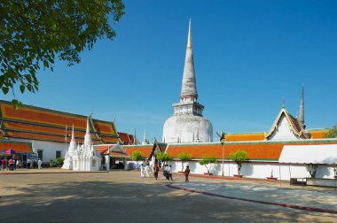 Nakhon Sri Thammarat, Tayland - 03 Nisan 2012: Wat Phra Mahathat Woramahawihan Budist tapınağı Nakhon Sri Thammarat, Tayland.