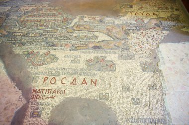 Madaba, Ürdün'deki St. George Rum Ortodoks Bazilikası'ndaki Kutsal Topraklar'ın en eski zemin mozaik haritasının parçası.