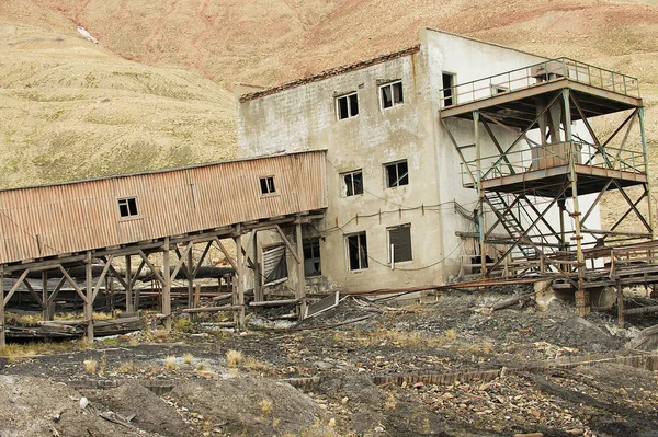 Pyramiden Norway September 2011 Ruined Coal Mine Building Equipment Abandoned — Stock Photo, Image