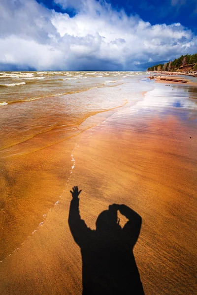 Sombra Del Fotógrafo Borde Del Mar Región Novosibirsk Embalse Siberia — Foto de Stock