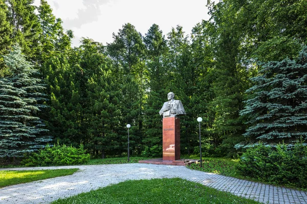 Novosibirsk Western Siberia Russia June 2018 Monument Academician Mikhail Alekseevich — Stock Photo, Image