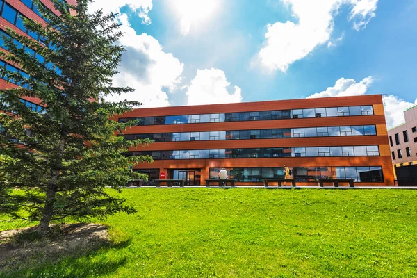 Novosibirsk, Batı Sibirya, Rusya Federasyonu-Haziran 2, 2018: Teknopark nın Novosibirsk Akademgorodok (Akadempark). Novosibirsk, Novosibirsk bölgesi, Batı Sibirya, Rusya Federasyonu