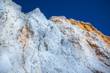 Tortul kayaçlar Sipuniha ırmakları antik okyanusun çıktı. Iskitim district, Novosibirsk bölgesi, Batı Sibirya, Rusya Federasyonu