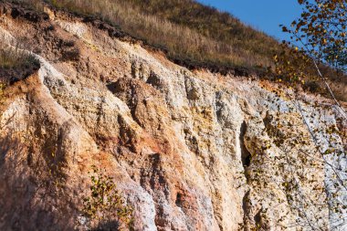 Tortul çıkışını Sipuniha ırmakları kadim Okyanus kayalar. Iskitim district, Novosibirsk bölgesi, Batı Sibirya, Rusya Federasyonu