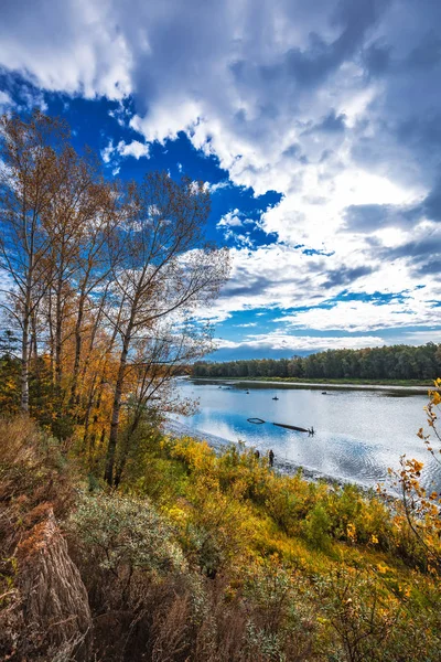 秋天河的看法 俄罗斯西伯利亚西部新西比尔斯克地区苏尊区 — 图库照片