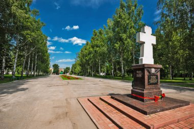 Berdsk, Novosibirsk bölgesi, Batı Sibirya, Rusya Federasyonu - 10 Ağustos 2018: karmaşık Park inşa askerler onuruna anma 1941 büyük Vatanseverlik Savaşı sırasında öldürdü