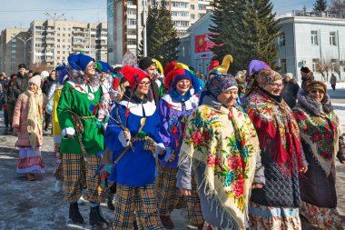 Maslenitsa tatil. Batı Sibirya