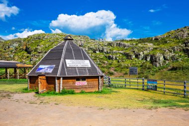 Doğal kompleks Kalbak-Tash ' a giriş. Gorny Altai, Rusya Federasyonu