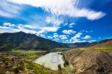 Chui-oozy (nehirler Chuya ve Katun konfluence). Altay 