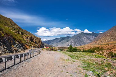 Kur'da Chui yolu - Kechu. Altay Cumhuriyeti, Rusya Federasyonu