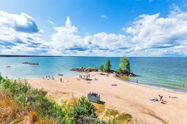 Ob denizinde dinlenin. Berdsk, Novosibirsk region, Rusya Federasyonu