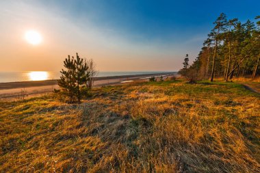 Ob nehri üzerinde gün batımı. Novosibirsk, Rusya Federasyonu