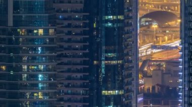 Dubai Yat limanı manzarası, gece timelapse üzerinde su kanalı.