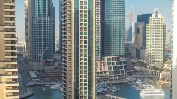 Úžasné barevné Panorama dubajského přístavu během západu slunce timelapse — Stock video