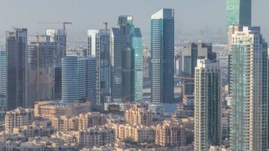 Dubai şehir sabah sahne timelapse. Üstten üstten görünüm