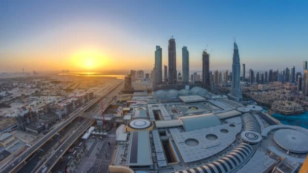 Dubaï centre-ville avec lever du soleil timelapse. Vue de dessus — Video