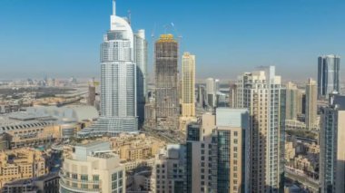 Parlak sarı günbatımı ışık akşam timelapse downtown Dubai'de