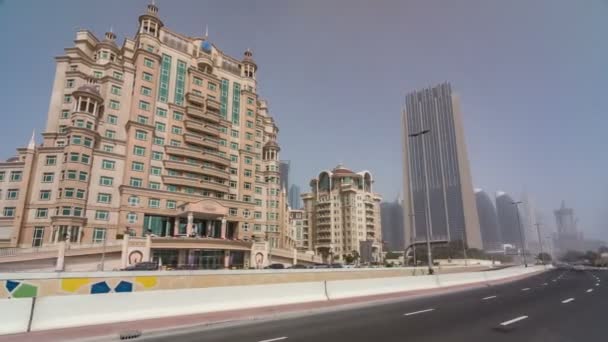 Dubai centro financiero con rascacielos timelapse hiperlapso — Vídeos de Stock