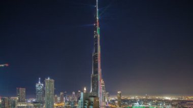 Uluslararası Dubai Kongre ve Sergi Sarayı, Lightup ışık gösterisi hava timelapse ile şehir merkezindeki cityscape Dubai