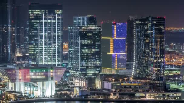 Skyline aéreo del centro de la ciudad de Abu Dhabi desde la noche timelapse — Vídeos de Stock