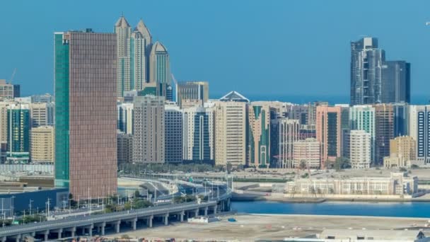 Byggnader på ön Al Reem i Abu Dhabi timelapse ovanifrån. — Stockvideo