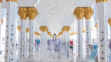 Birleşik Arap Emirlikleri 'nin başkenti Abu Dabi' deki Şeyh Zayed Büyük Camii zaman çizelgesi.