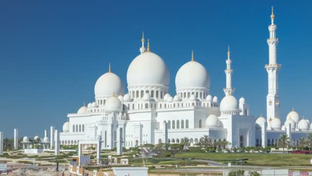 Sheikh Zayed Grand Mosque timelapse in Abu Dhabi, the capital city of United Arab Emirates — Stock Video