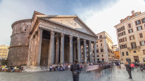 Turisták Meglátogatják Pantheon Időeltolódás Hiperlapszusát Naplementekor Rómában Olaszországban Pantheon Egy — Stock Fotó