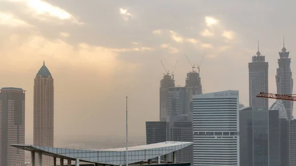 Dubai Business Bay Türmt Sich Zeitraffer Bei Sonnenuntergang Auf Blick — Stockfoto