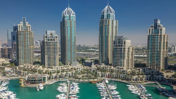 Dubai Marina Wolkenkratzer Zeitraffer Hafen Mit Luxusjachten Und Yachthafenpromenade Dubai — Stockfoto