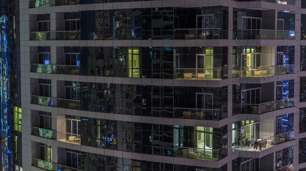 Ventanas Brillantes Rascacielos Atardecer Vista Los Modernos Edificios Residenciales Gran —  Fotos de Stock