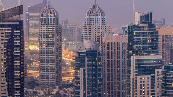 평면도 Timelapse의 두바이 마리나에 두바이 에미리트에서 타워와도로 — 스톡 사진