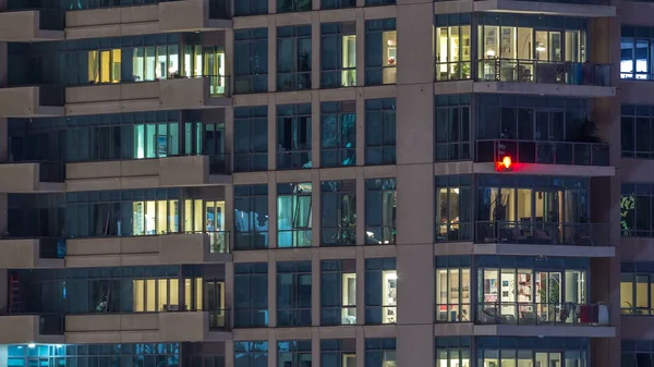 Ventanas Brillantes Rascacielos Atardecer Vista Modernos Edificios Residenciales Oficinas Gran —  Fotos de Stock