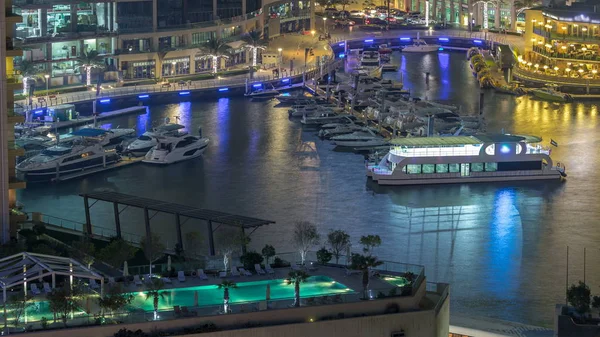 Променад Канал Dubai Marina Роскошными Небоскребами Яхтами Ночному Времени Объединенные — стоковое фото