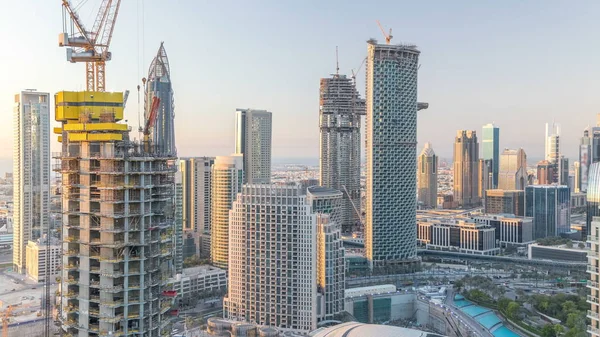 Dubai Downtown Abendlichen Zeitraffer Luxuriöse Moderne Gebäude Leuchtend Gelben Sonnenuntergang — Stockfoto