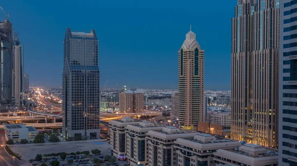 Dubai Skyline Céntrico Noche Día Timelapse Transición Sheikh Zayed Tráfico —  Fotos de Stock