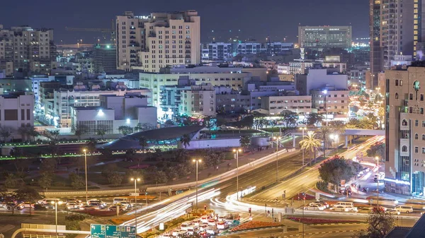 Dubai Creek Zona Rodeada Edificios Modernos Concurrida Calle Tráfico Noche — Foto de Stock