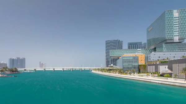 Edifícios Modernos Ilha Maryah Abu Dhabi Linha Tempo Hiperlapso Com — Fotografia de Stock
