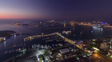 Dubai Yat Limanı geniş açı Panorama günden itibaren gece geçiş timelapse zaman hafif açın sonra günbatımı 4 k palm jumeirah