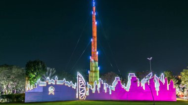 Uluslararası Dubai Kongre ve Sergi Sarayı modeli. Yeni açılan Dubai kızdırma Bahçe gün gece geçiş timelapse çevre dostu mimari featuring, geri dönüşümlü urun çeşitli yapılar oluşturma sanat mimari bir durum için.