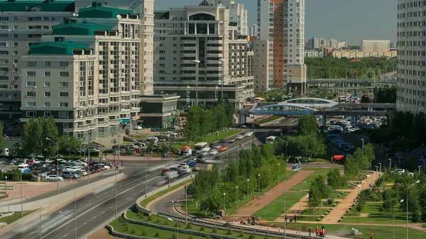 Pohled Centrum Města Centrální Obchodní Čtvrti Timelapse Provozem Rozcestí Střechy — Stock fotografie