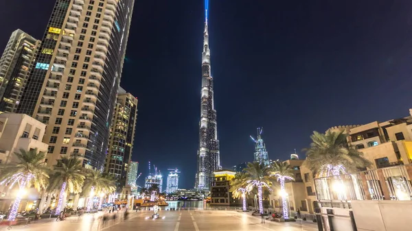 Dubai Baixa Burj Khalifa Hiperlapso Temporal Com Praça Perto Lago — Fotografia de Stock