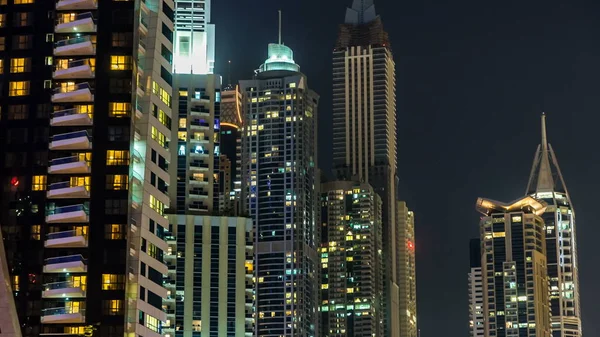 Красиві Вночі Крупним Планом Хмари Освітлена Набережна Dubai Marina Сучасних — стокове фото