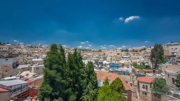 Avusturyalı darülaceze çatı, İsrail'den Kudüs Old City ve Temple Mount timelapse hyperlapse Panoraması. Mavi gökyüzü