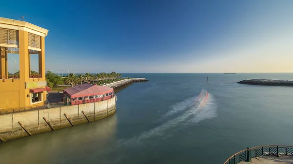 Boats Passing Harbor Sharq Marina Morning Timelapse Sunrise Kuwait Kuwait — Stock Photo, Image