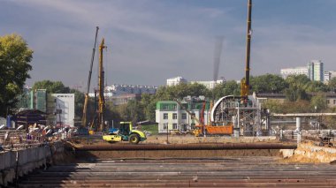 Yeni bir dairesel metro hattı inşaatı. Rusya, Moskova timelapse 4k